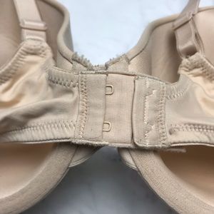 Vanity Fair | Intimates & Sleepwear | Natural Touch Vanity Fair 36d